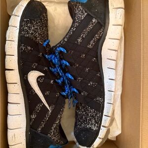 Nike Free Powerlines + Nrg